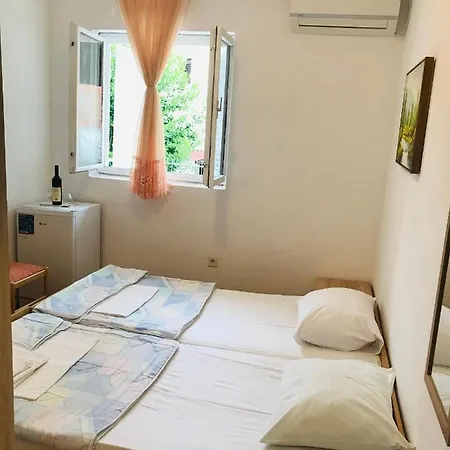 Mm *